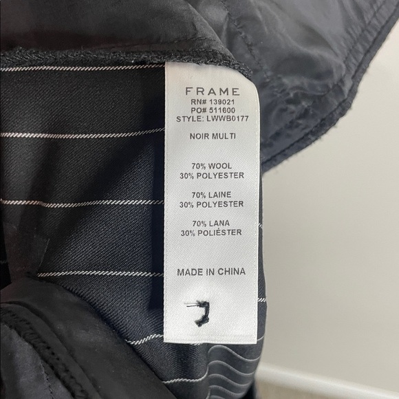 Frame Denim | Women’s Black Pinstripe Pleated Flare Bottom Crop Pants Size 4 - Picture 8 of 8